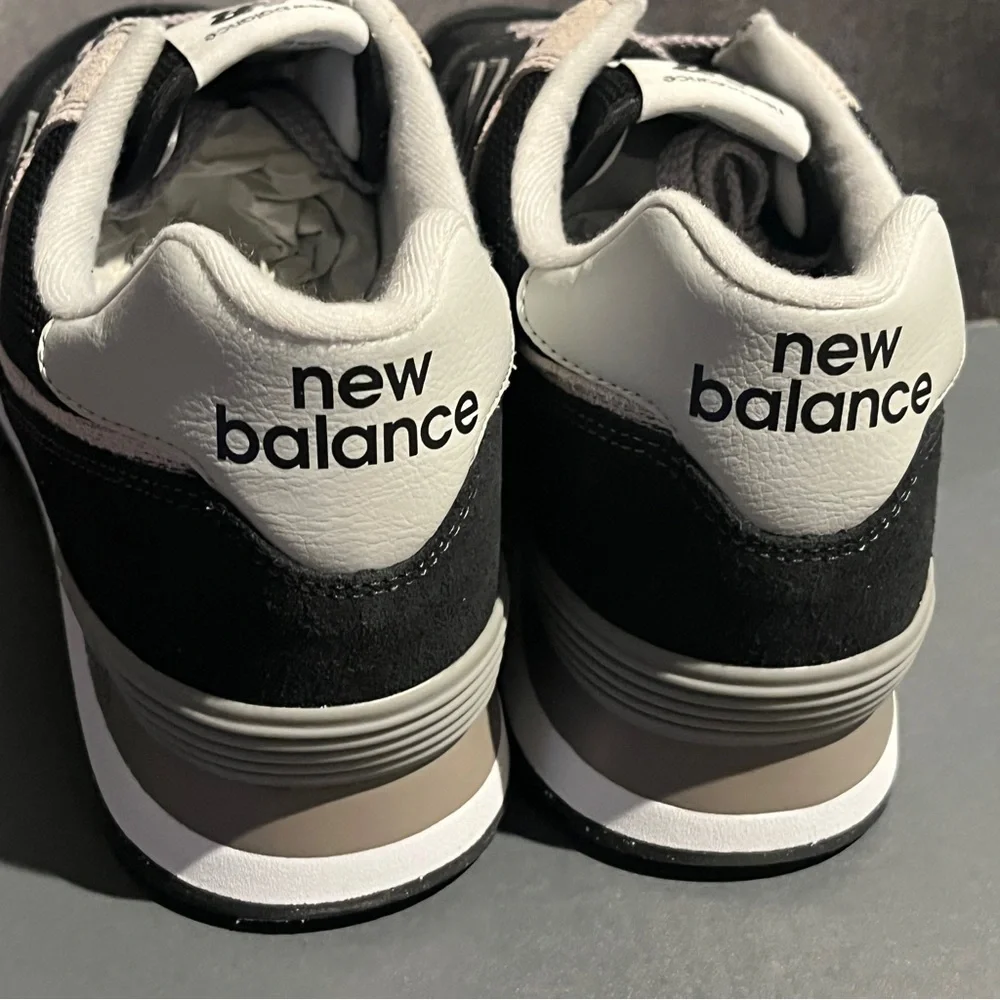 New Balance Men’s Sneaker 574 Black Size 11 US - Picture 9 of 13